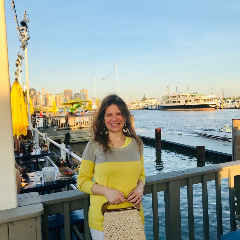 Meet your Posher, Daniela